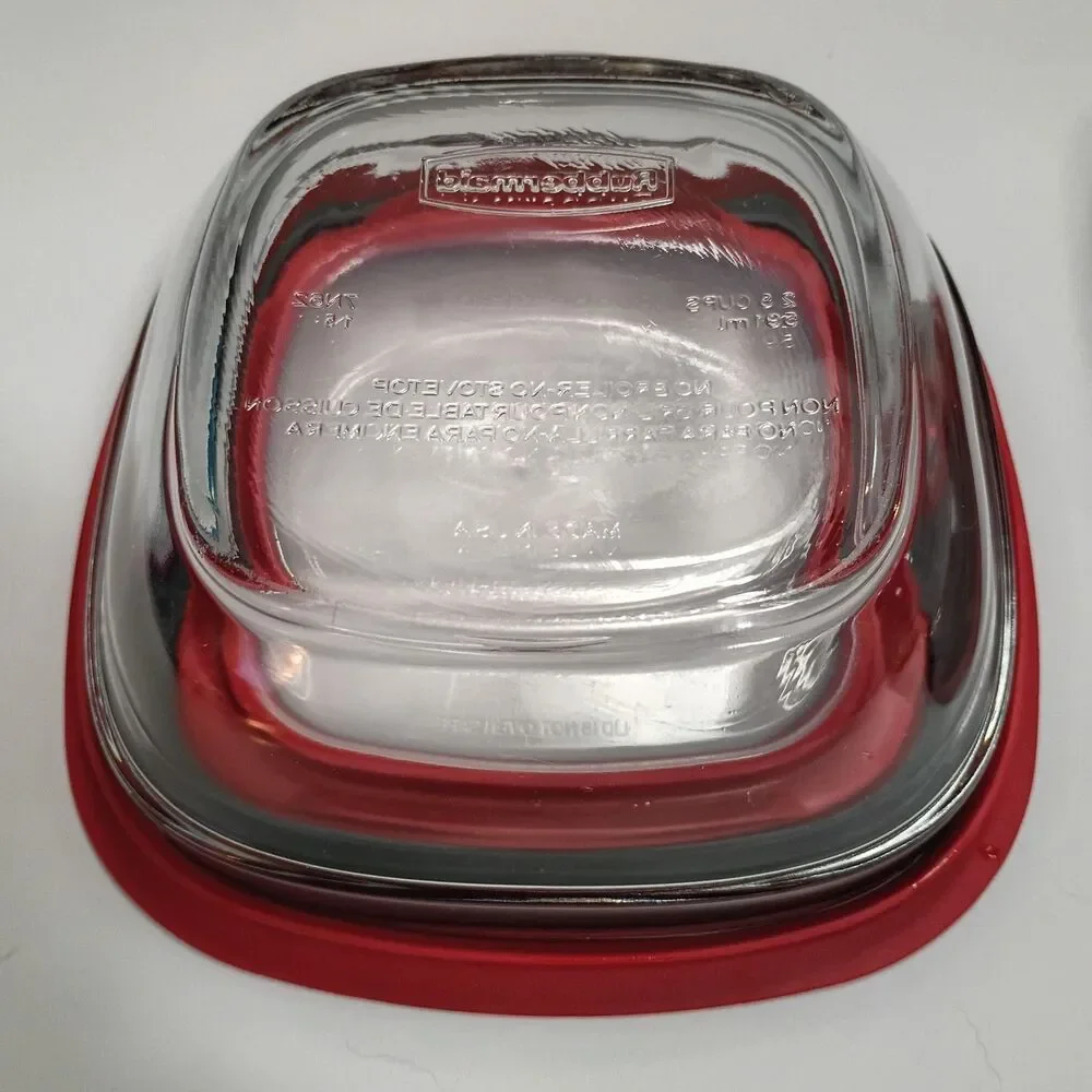 2 Rubbermaid Glass Storage Containers 4 Cups & 2.5 Cups with Lids Press To Seal